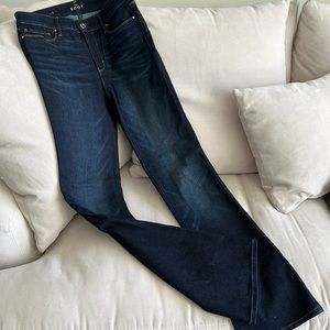 White House, Black market, women’s boot dark denim jean, size 4, like new!!